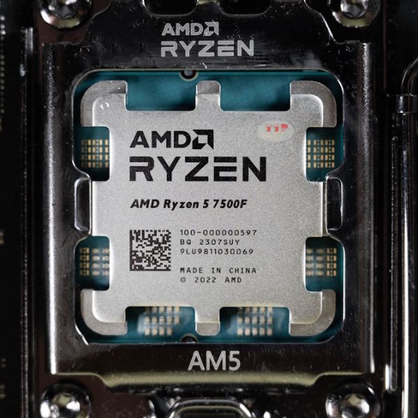 CPU AMD Ryzen 5 7500F 3.7Ghz Up to 5.0Ghz