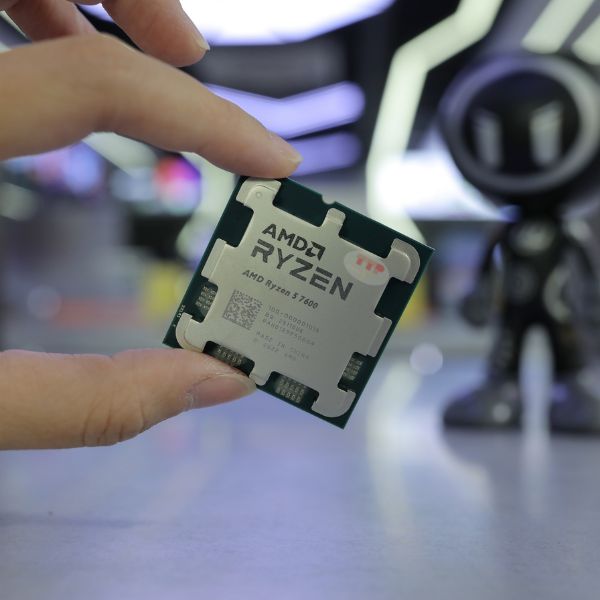 CPU AMD Ryzen 5 7600 3.8Ghz Up to 5.1Ghz