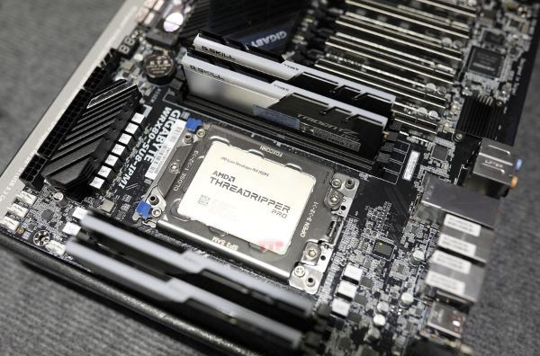 CPU AMD Ryzen Threadripper PRO 9955WX 4.5Ghz up to 5.4Ghz