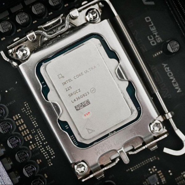 CPU Intel Core Ultra 5 225