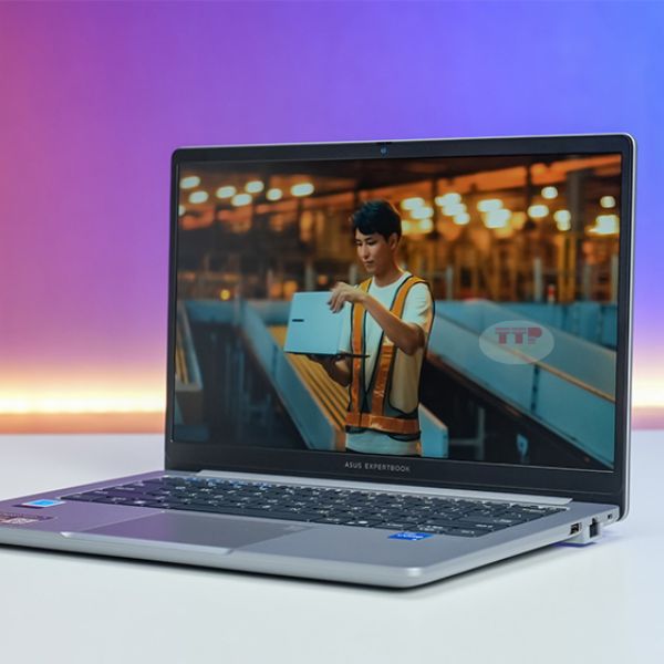 Laptop ASUS ExpertBook P1 P1503CVAY-716D4-50W Core 7 240H