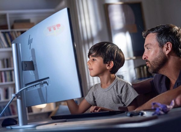 Máy tính bộ HP EliteStudio 8 AIO G1i C3UR5PT Ultra 5-235