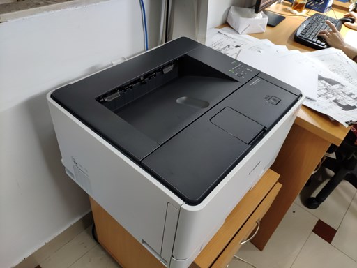 Máy in Canon 8100N