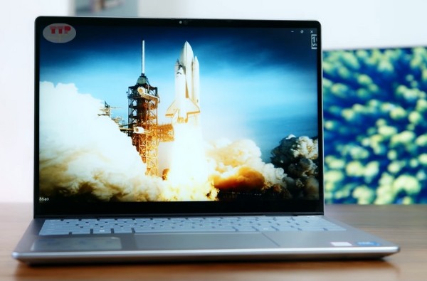 Laptop Dell Inspiron 14 7440 2-in-1 N7440-C7U161W11IBU