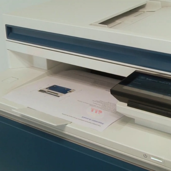 Máy in màu HP Color LaserJet Pro MFP 4303fdn