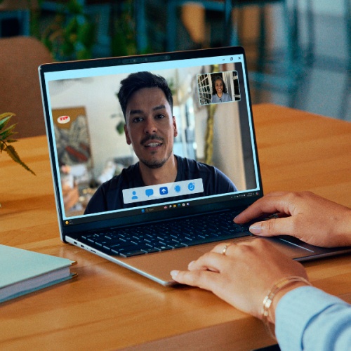 Máy tính Laptop Dell Latitude 5350 L5350-165U-16512W Ultra 7 165U