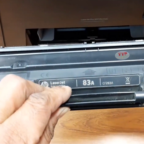 Hộp mực HP 83A