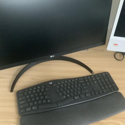 Màn hình LG 24QP500-B 23.8 inch