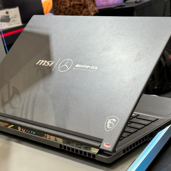 Laptop MSI Stealth 16 Mercedes AMG A1VGG 293VN Ultra 9 185H