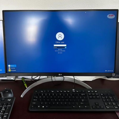 àn hình LCD LG 27UP850N