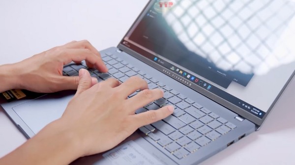 Laptop ASUS Vivobook S 16 OLED S5606CA-RI114WS TTP