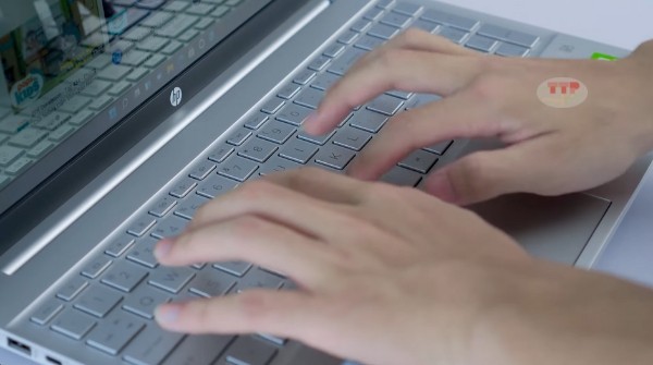 Laptop HP Pavilion 15-eg3091TU 8C5L2PA TTP