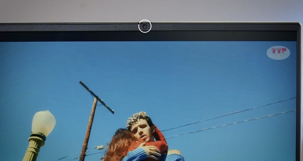 ​ Laptop HP Pavilion 16-af0053TU AY8C2PA TTP