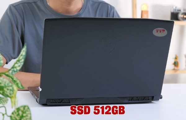 Laptop MSI Katana A15 AI B8VE 402VN TTP