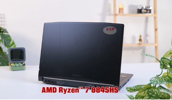 Laptop MSI Katana A15 AI B8VE 402VN TTP