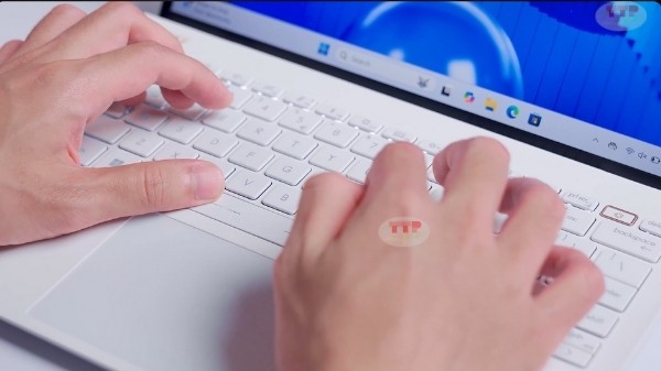 Laptop MSI Prestige 13 AI Evo A1MG 240VN TTP