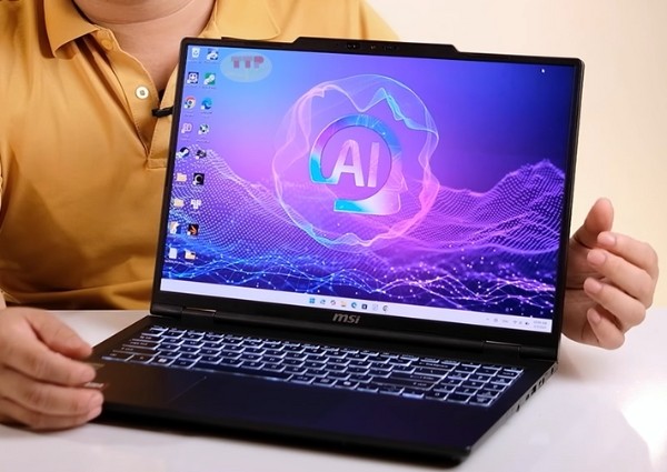 Laptop MSI Venture A16 AI+ A3HMG-017VN TTP