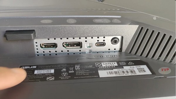 Màn hình ASUS ROG Strix XG27ACMES 27 inch TTP