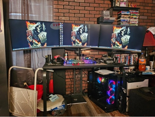 Màn hình Samsung LC32R500FHEXXV 32 inch TTP