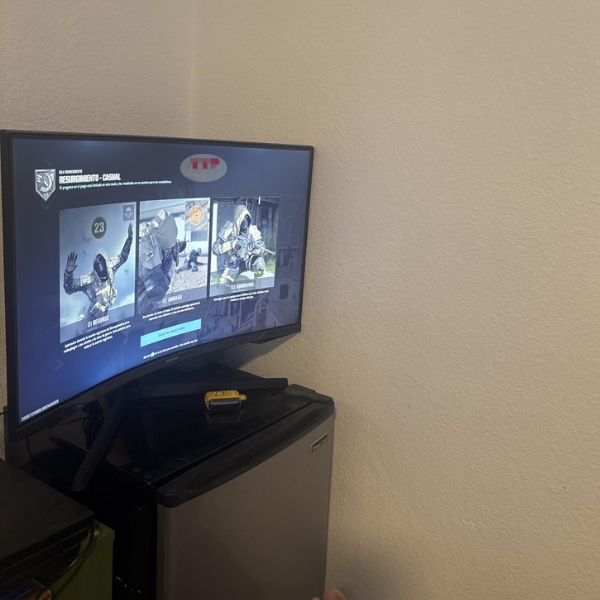 Màn hình Samsung LS27CG552EEXXV 27 inch TTP