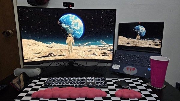 Màn hình Samsung LS27CG552EEXXV 27 inch TTP