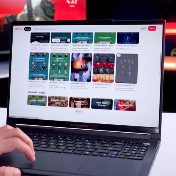 MSI Stealth A16 Mercedes AMG AI+ A3XWGGG-032VN