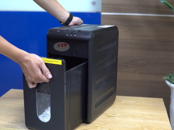 máy hủy giấy mini