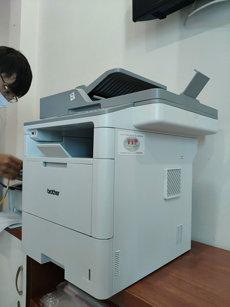 Máy in Brother MFC-L6900Dw