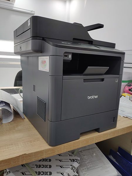 Máy in đa chức năng Brother MFC-L5900DW