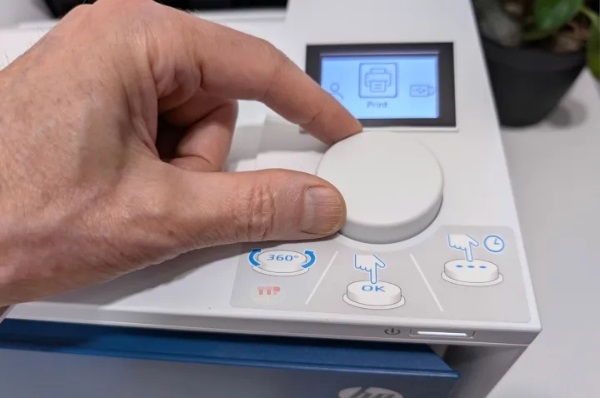 Máy in HP Color LaserJet Pro 4203DW TTP