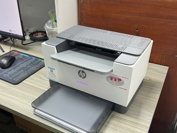 Máy in HP LaserJet M211dw