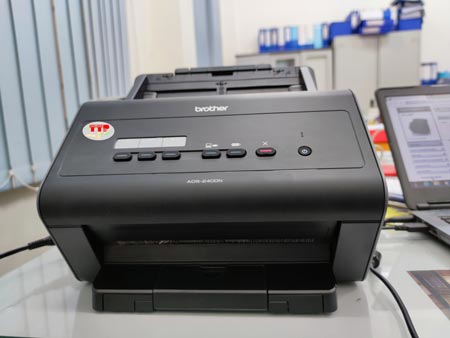 Máy scan Brother 2400N