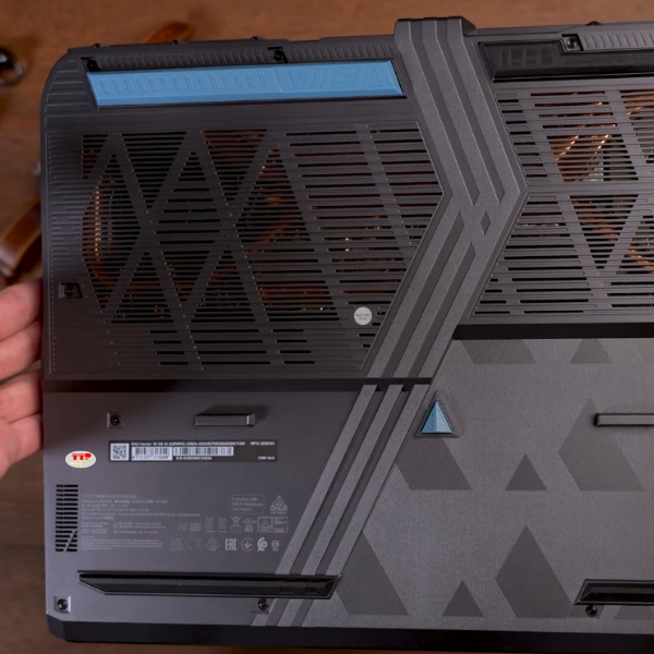 Máy tính laptop MSI Vector 16 HX AI A2XWHG 010VN Ultra 7 255HX