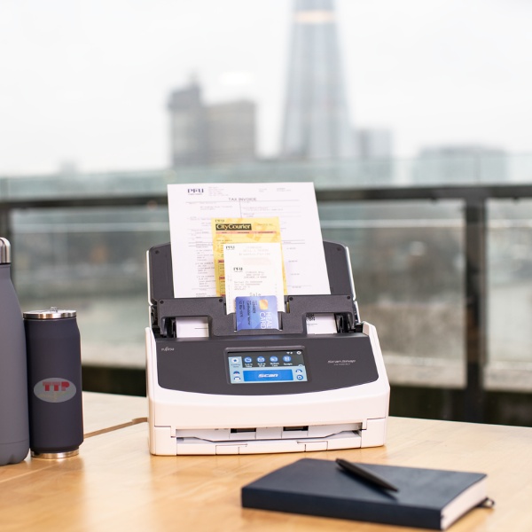 Máy scan Ricoh iX1600