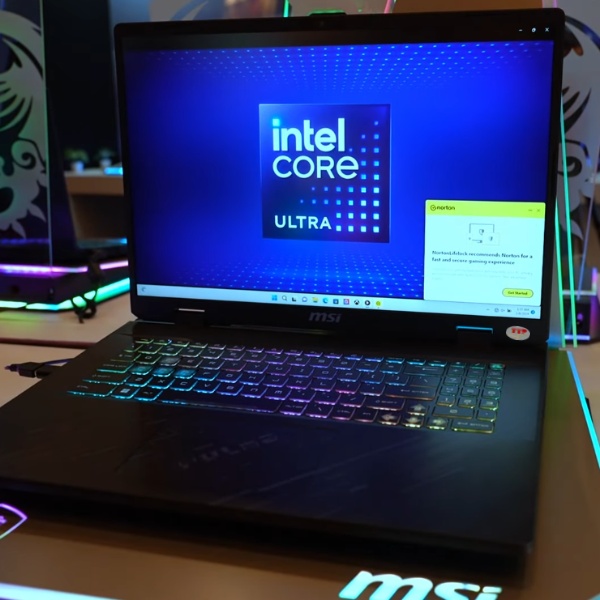 laptop MSI Pulse 17 AI C1VGKG 017VN