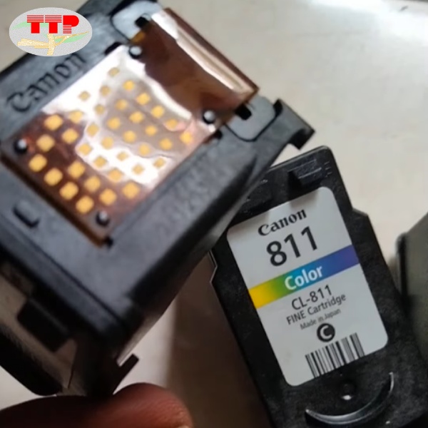 Hộp mực Canon CL 811
